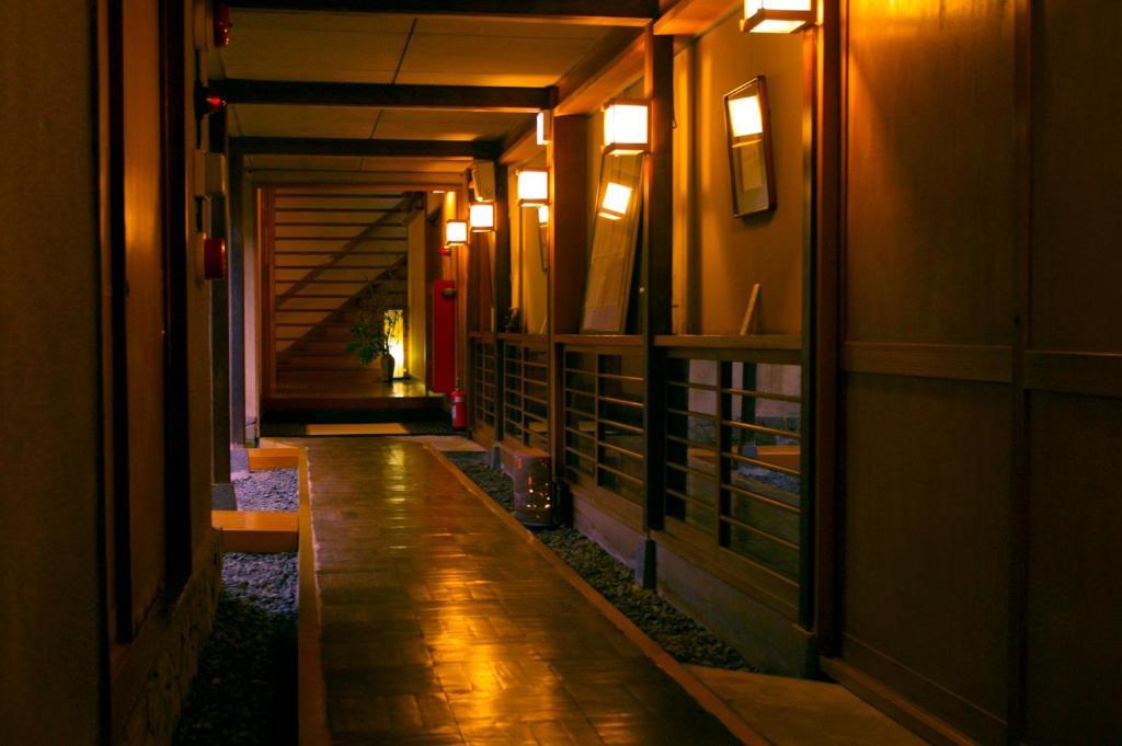 Kamata Hotel Югавара Екстериор снимка