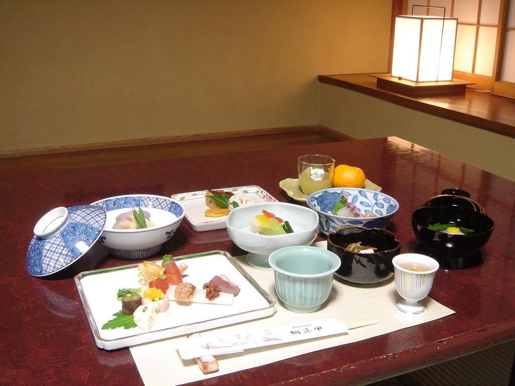 Kamata Hotel Югавара Екстериор снимка