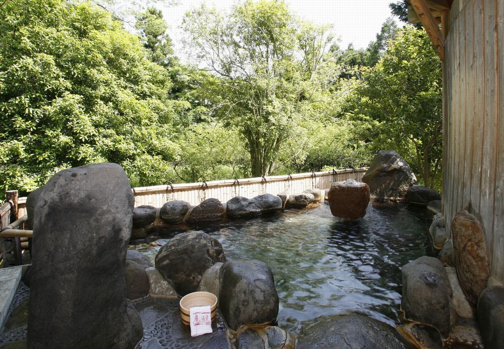 Kamata Hotel Югавара Екстериор снимка